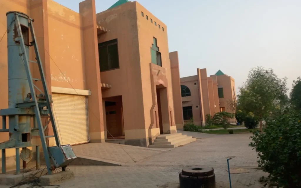 College building from side