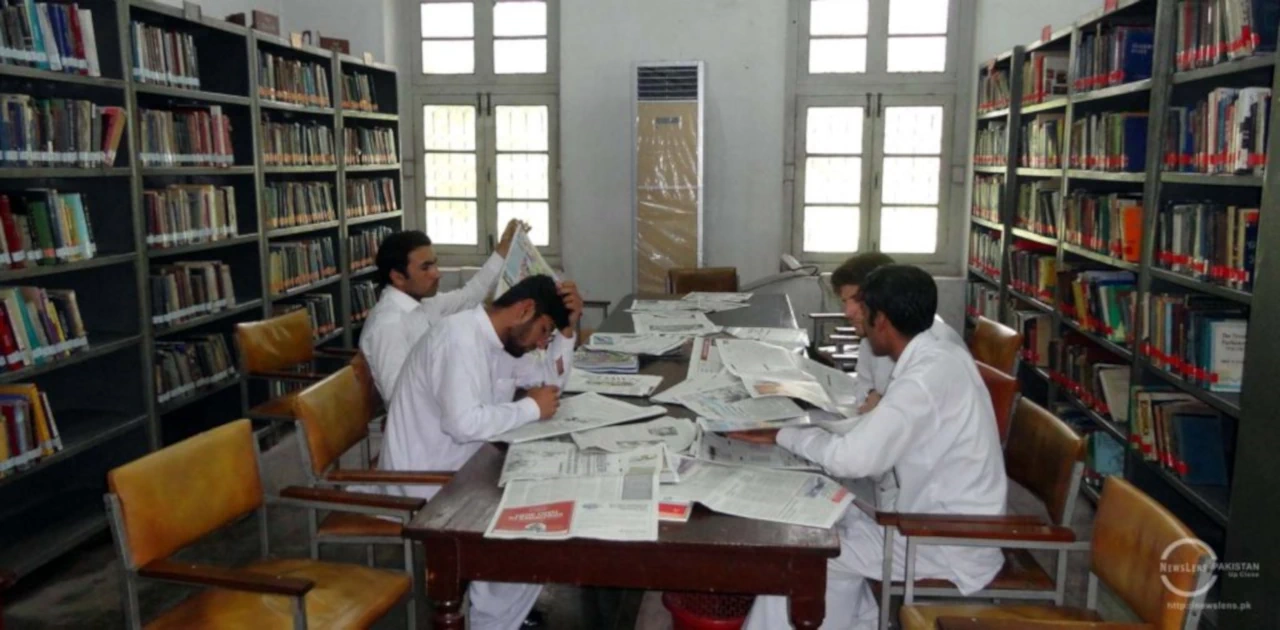 Students are reading books in a library